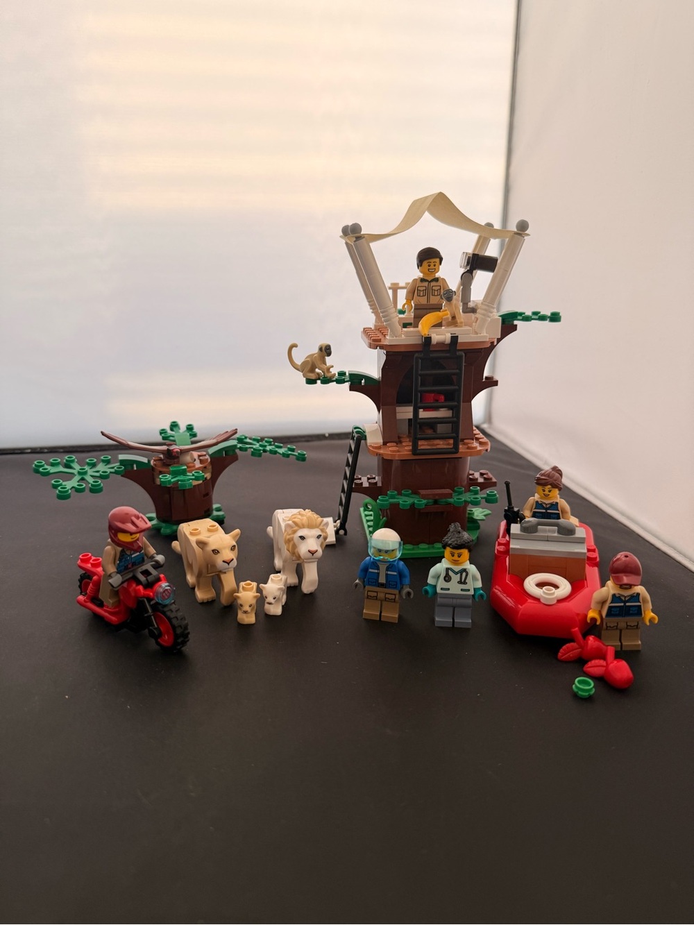 Retired LEGO City Wildlife Rescue Camp INCOMPLETE